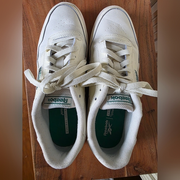 Reebok Court Advance Sneaker, Women's Size 9, White / Green - Picture 2 of 4